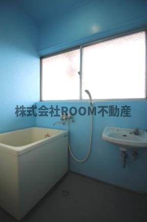 バス・シャワールーム　ゆったり過ごせるお風呂です