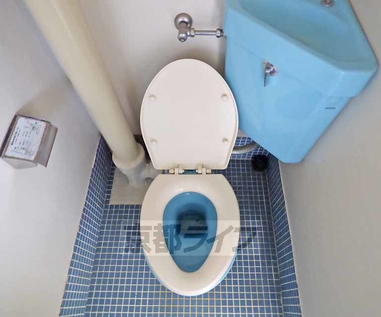 トイレ　ユニットバス内トイレです。