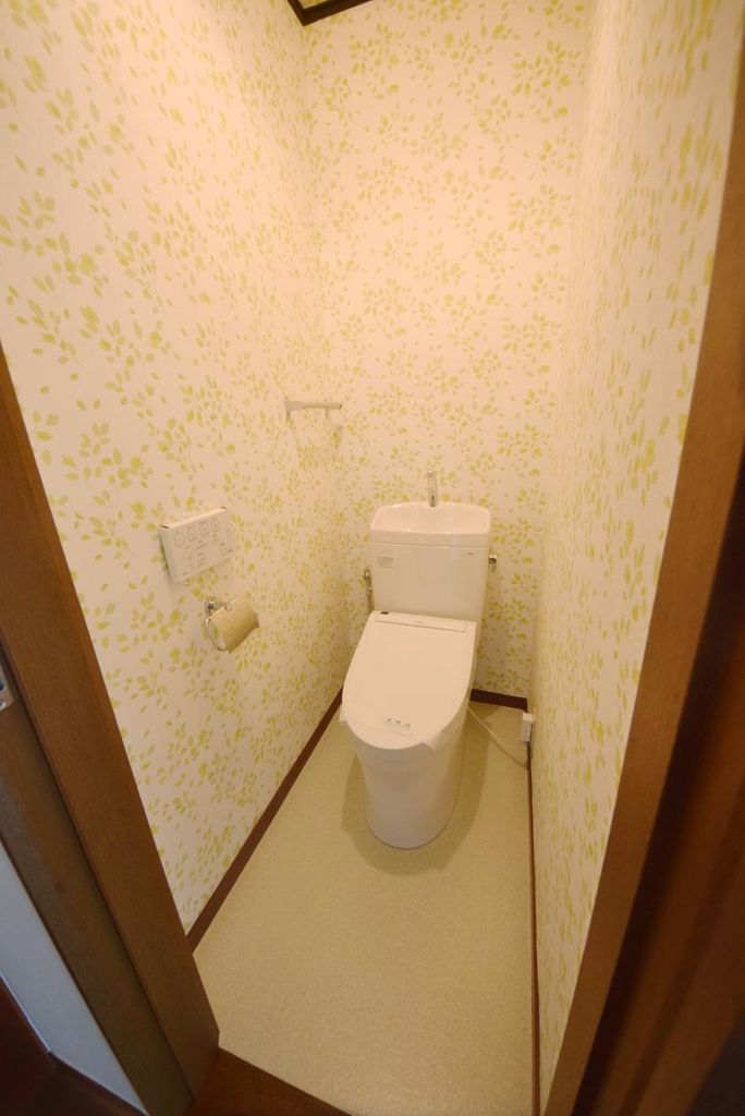 トイレ　トイレ