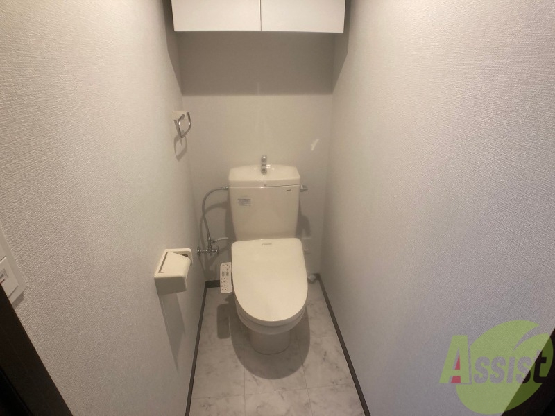 トイレ　こちらはトイレです。清潔感があり、安心して使用できます。