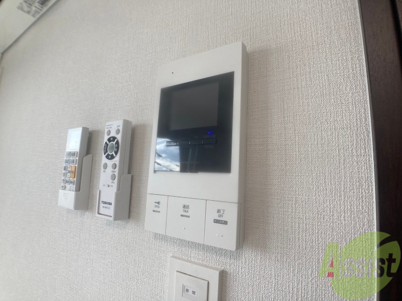 その他設備　ＴＶモニター付インターホンです。来客者の顔が見えるので安心！