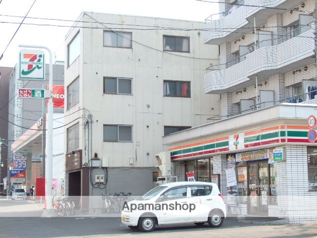コンビニ　セブンイレブン（コンビニ）まで167m