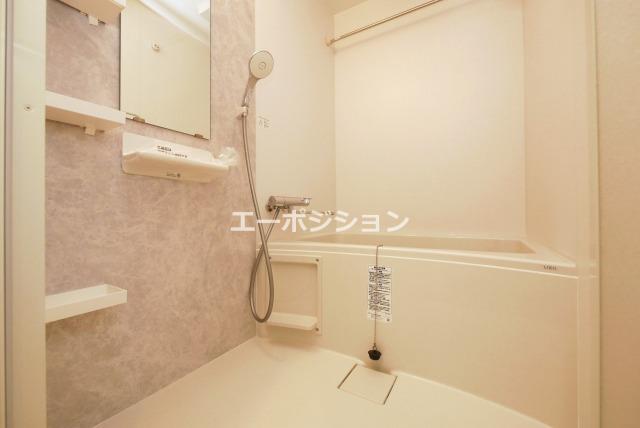 バス・シャワールーム　セレニテ難波ミラク参番館
