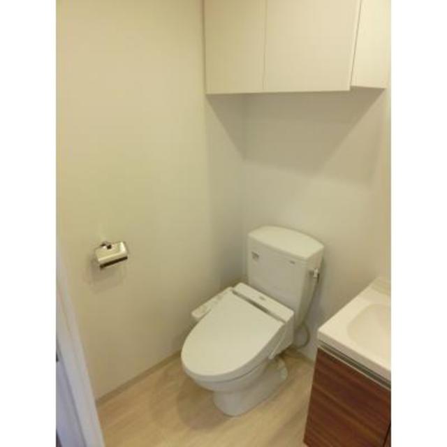 トイレ　※写真は同タイプ住戸です。