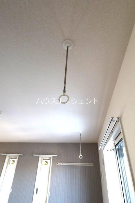 その他設備　室内物干し付なので雨の日もお洗濯出来ます。