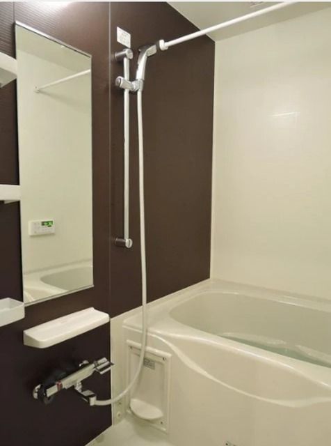 バス・シャワールーム　★追焚き機能・浴室乾燥機完備★