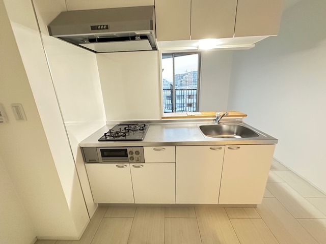 キッチン　※別部屋参考写真