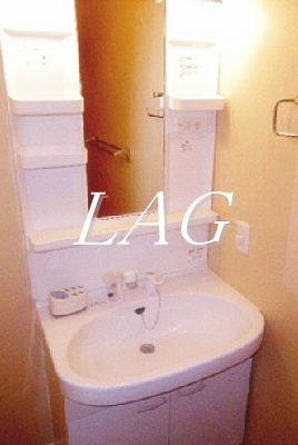 洗面設備　洗面台です。