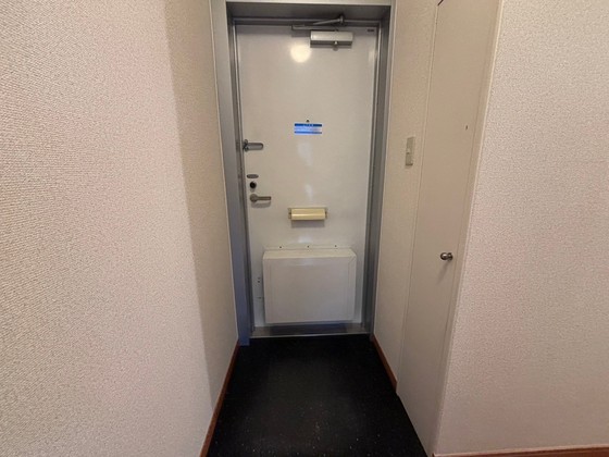 玄関　※別部屋の写真です