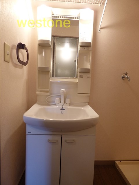 洗面設備　使い勝手の良いシャンプードレッサー