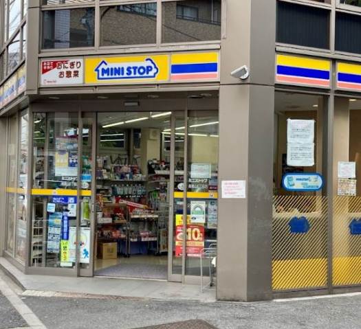 コンビニ　ミニストップ南青山６丁目店（コンビニ）まで280m