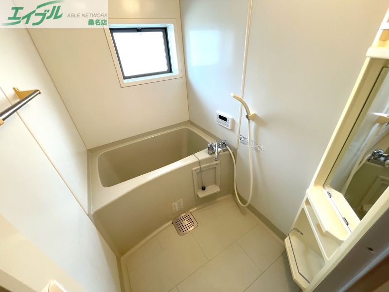 バス・シャワールーム　同物件別室反転