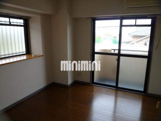 その他設備　角部屋でベランダも２箇所あり。