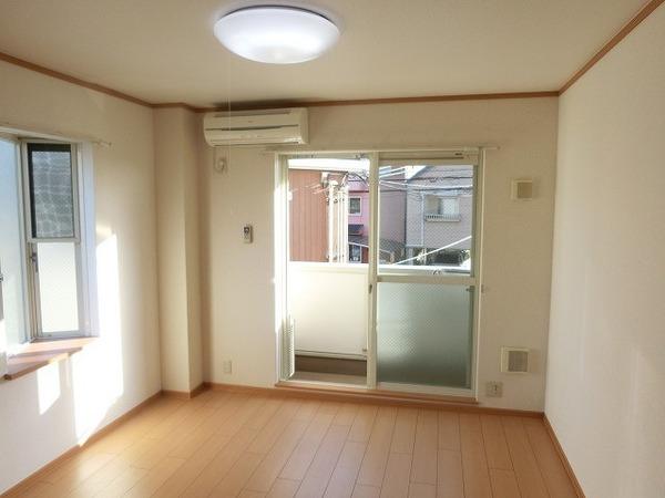 その他部屋・スペース　明るい洋室！