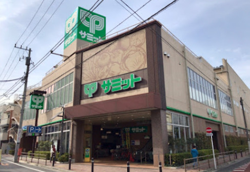 スーパー　サミットストア 荏原4丁目店（スーパー）まで77m