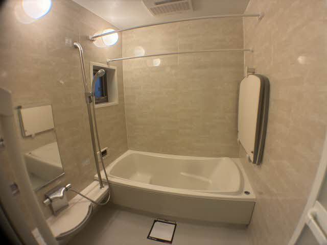 バス・シャワールーム　浴室