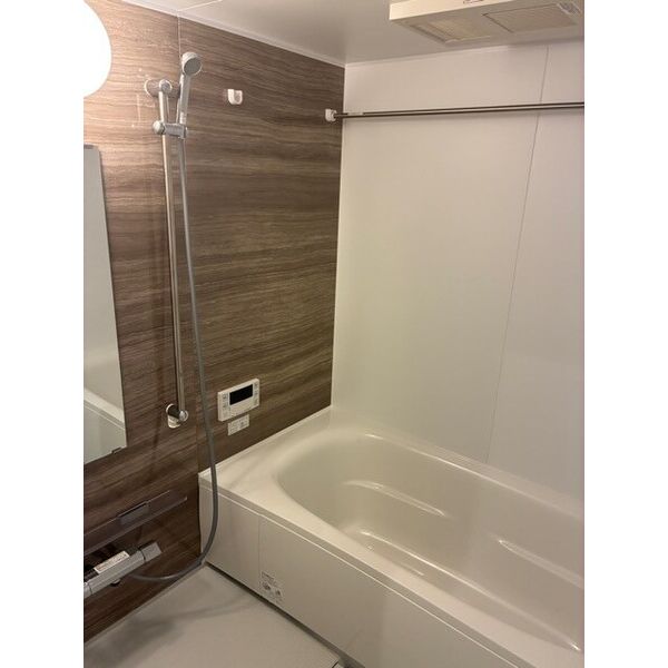 バス・シャワールーム　浴室