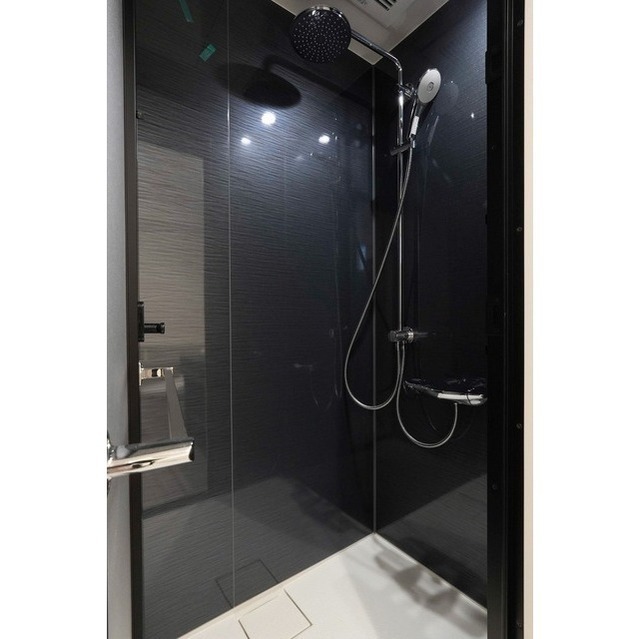 バス・シャワールーム　シャワールーム