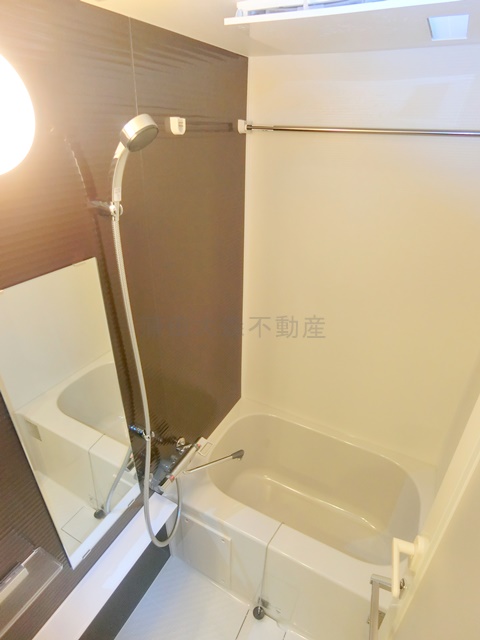 バス・シャワールーム　浴室暖房乾燥機付きのバスルーム　お風呂