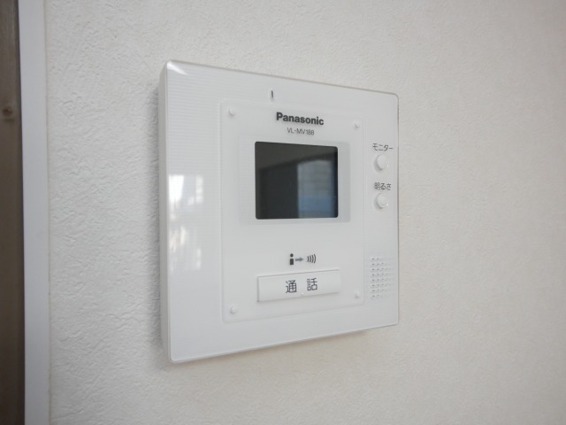 セキュリティ　来客の顔が見えて安心！TVモニターホン付きです♪
