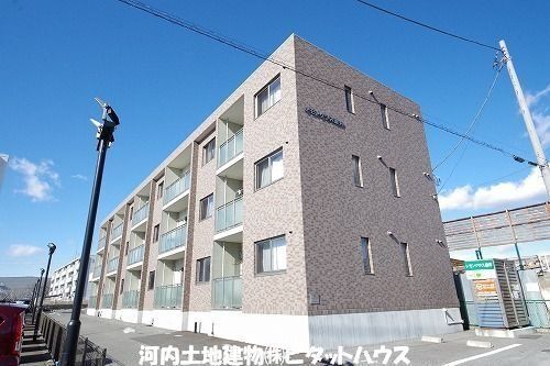 建物外観　レモングラス釜井