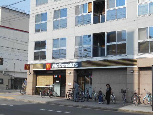 飲食店　マクドナルド 千本中立売店（飲食店）まで404m
