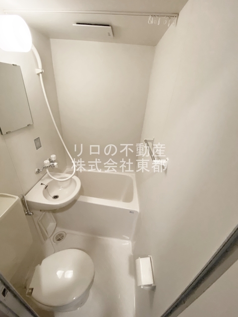 バス・シャワールーム　バストイレが一緒になってるとお掃除がしやすいです♪