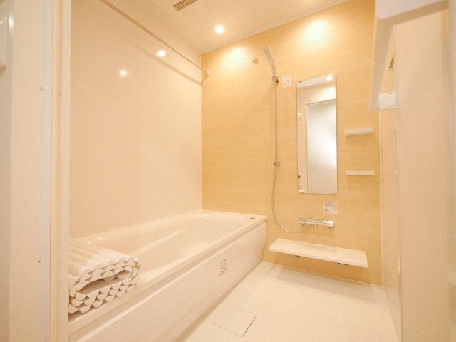 バス・シャワールーム　バス・シャワールーム