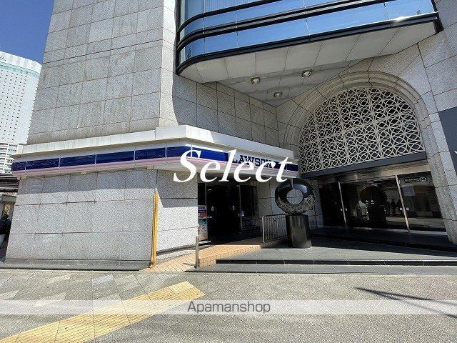 コンビニ　ローソン（コンビニ）まで184m