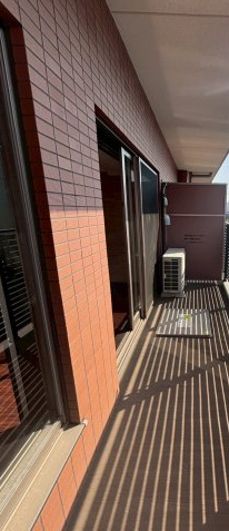 バルコニー　開放的で明るい空間を演出してくれるバルコニーです