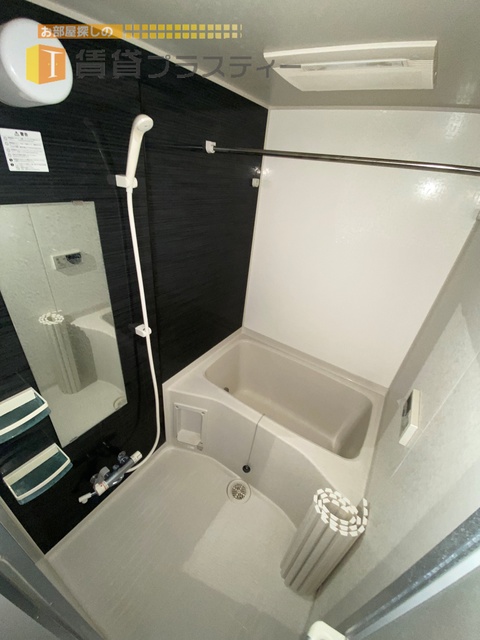 バス・シャワールーム　１日の疲れを癒してくれる憩いの場。