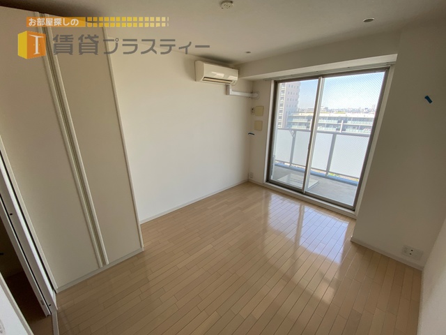 居室・リビング　高層階からの眺めをご堪能下さいませ。