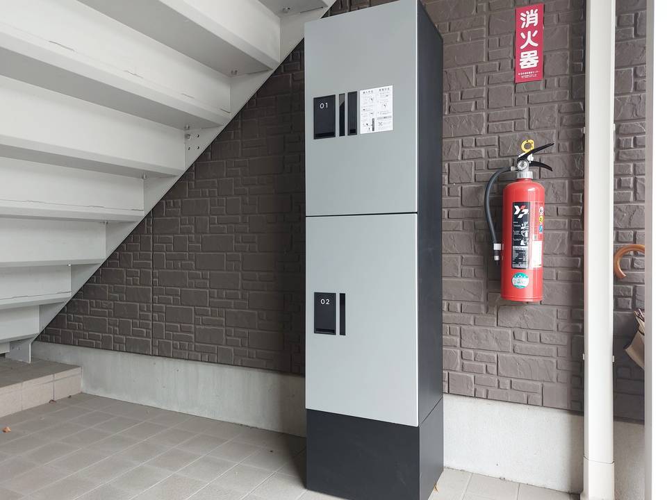 エントランス　宅配ボックス