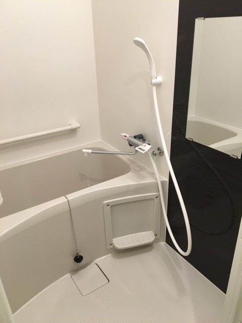 バス・シャワールーム　同施工タイプ写真の為、実際と異なる場合がございます。