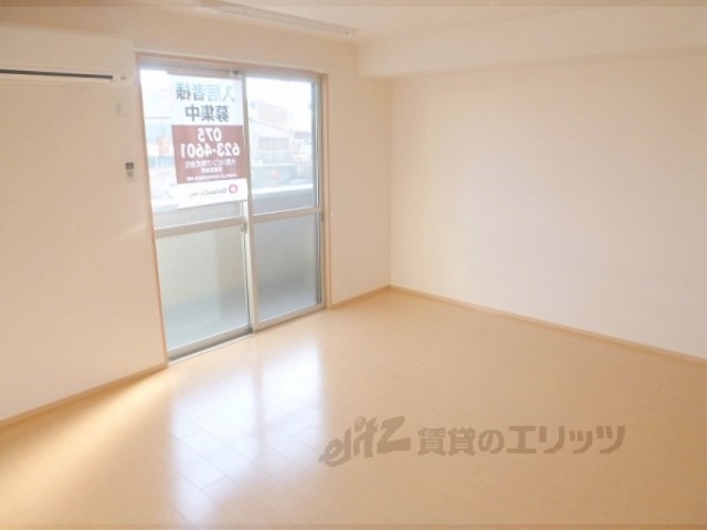 居室・リビング　洋室