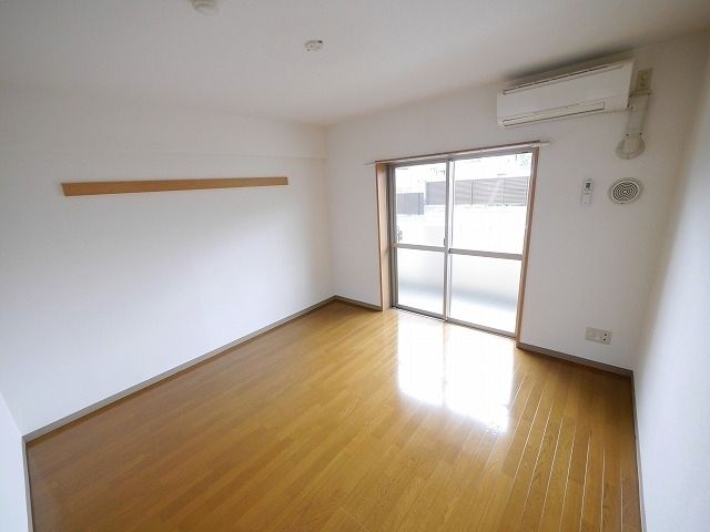 居室・リビング　★お部屋探しは株式会社タウンハウジング東京まで★