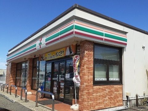 コンビニ　セブンイレブン富山中川原店（コンビニ）まで64m