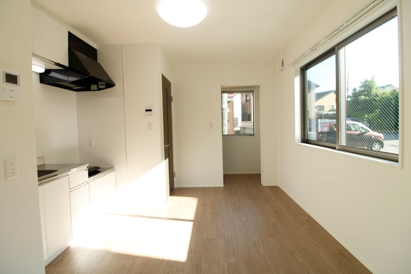 居室・リビング　１階ですが日当たり良好！明るい室内