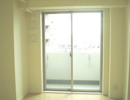 居室・リビング　☆明るい居間☆