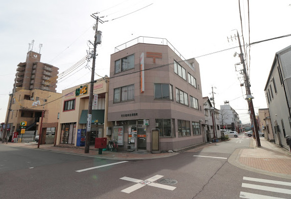 郵便局　名古屋柴田郵便局（郵便局）まで302m