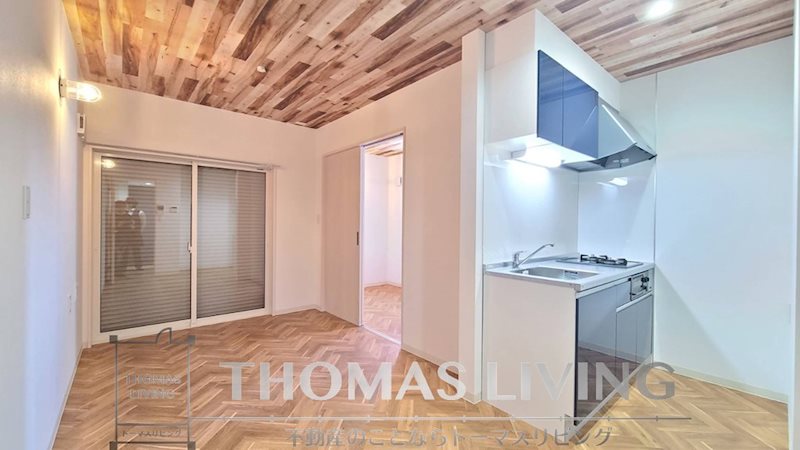 居室・リビング　おしゃれな色合いです♪