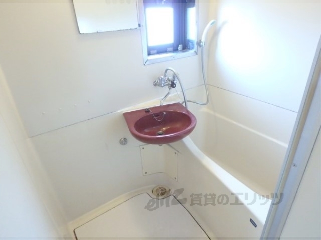 バス・シャワールーム　バス