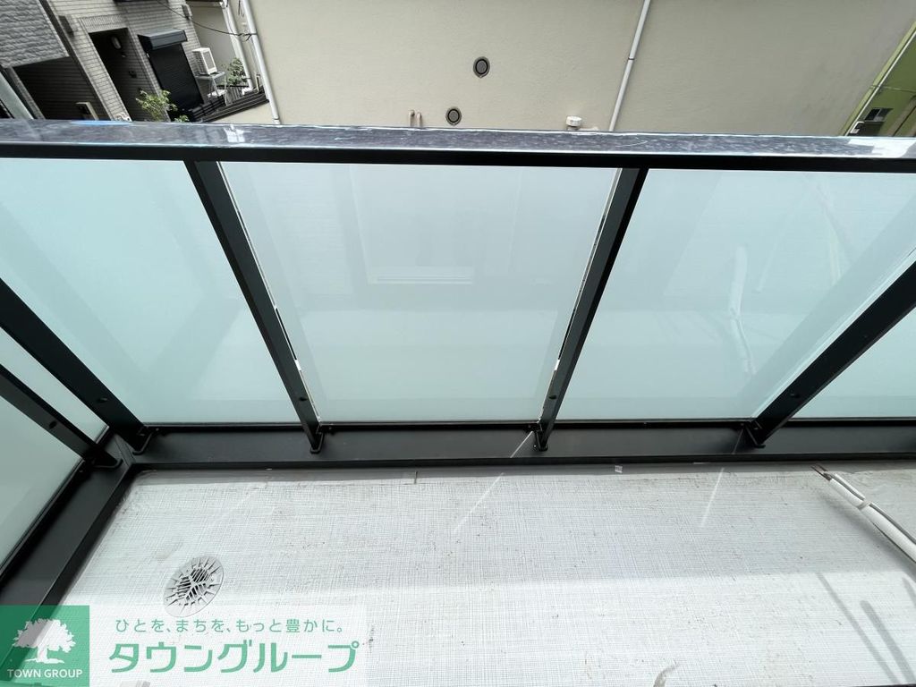 バルコニー　バルコニー