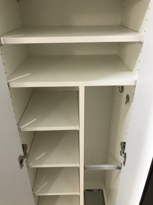 玄関　シューズボックス付きの玄関です♪