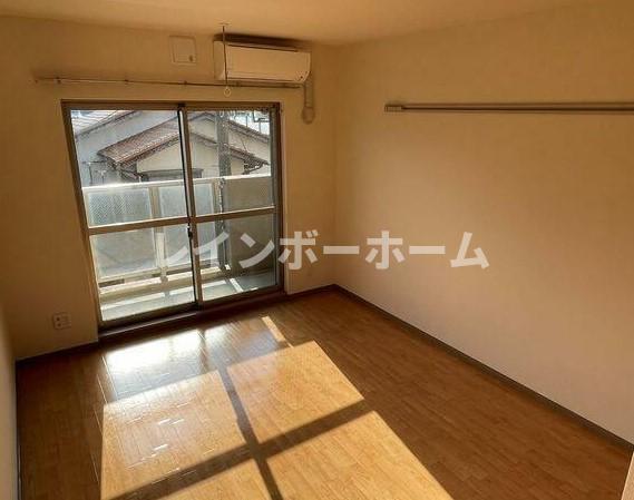 居室・リビング　使いやすい居間です