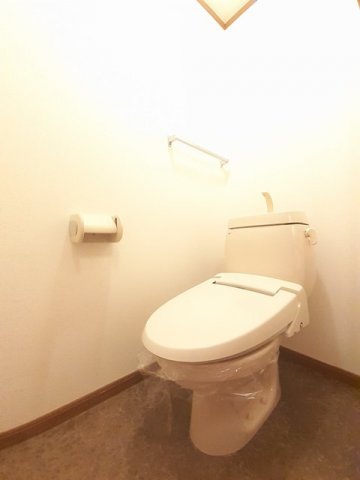 トイレ　ゆったりとした空間のトイレです