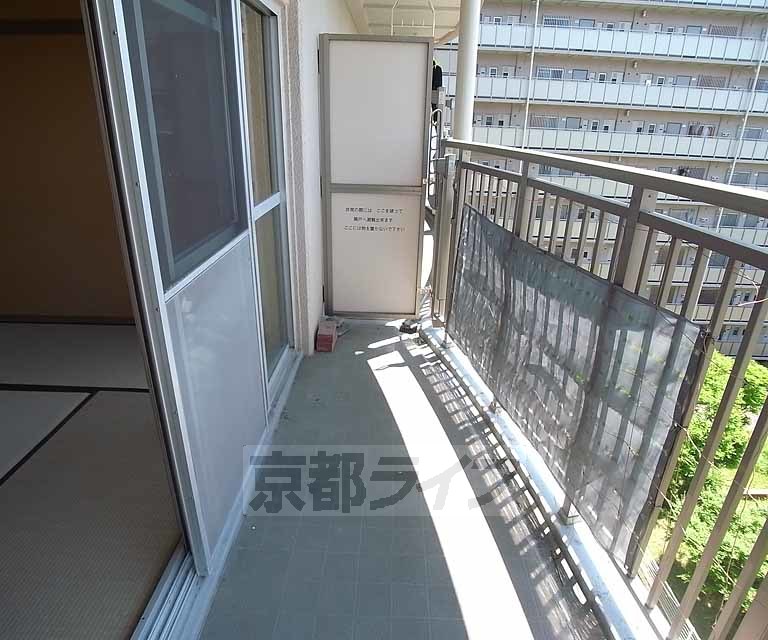 バルコニー　明るいバルコニーです。