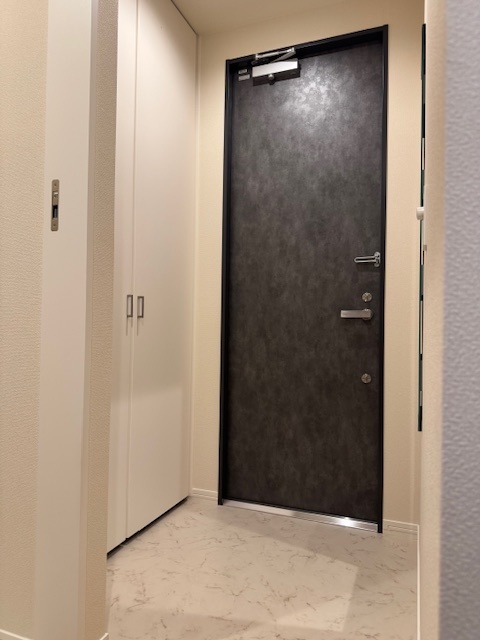 玄関　同メーカー施工例（参考写真）