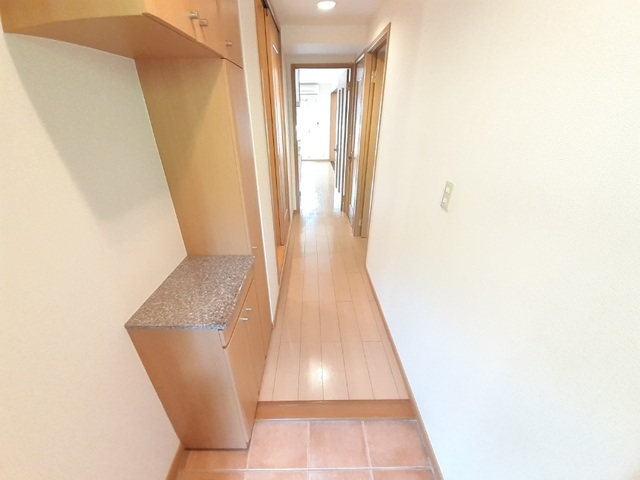 玄関　シューズボックス付