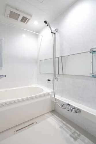 バス・シャワールーム　忙しい日々の中でリラックスタイムにゆったりとご利用下さい。